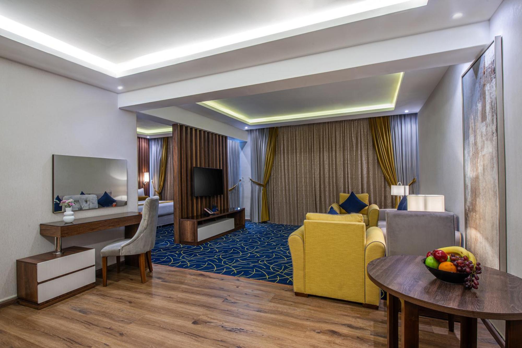 The Palace Hotel Suites Khamis Mushait Εξωτερικό φωτογραφία