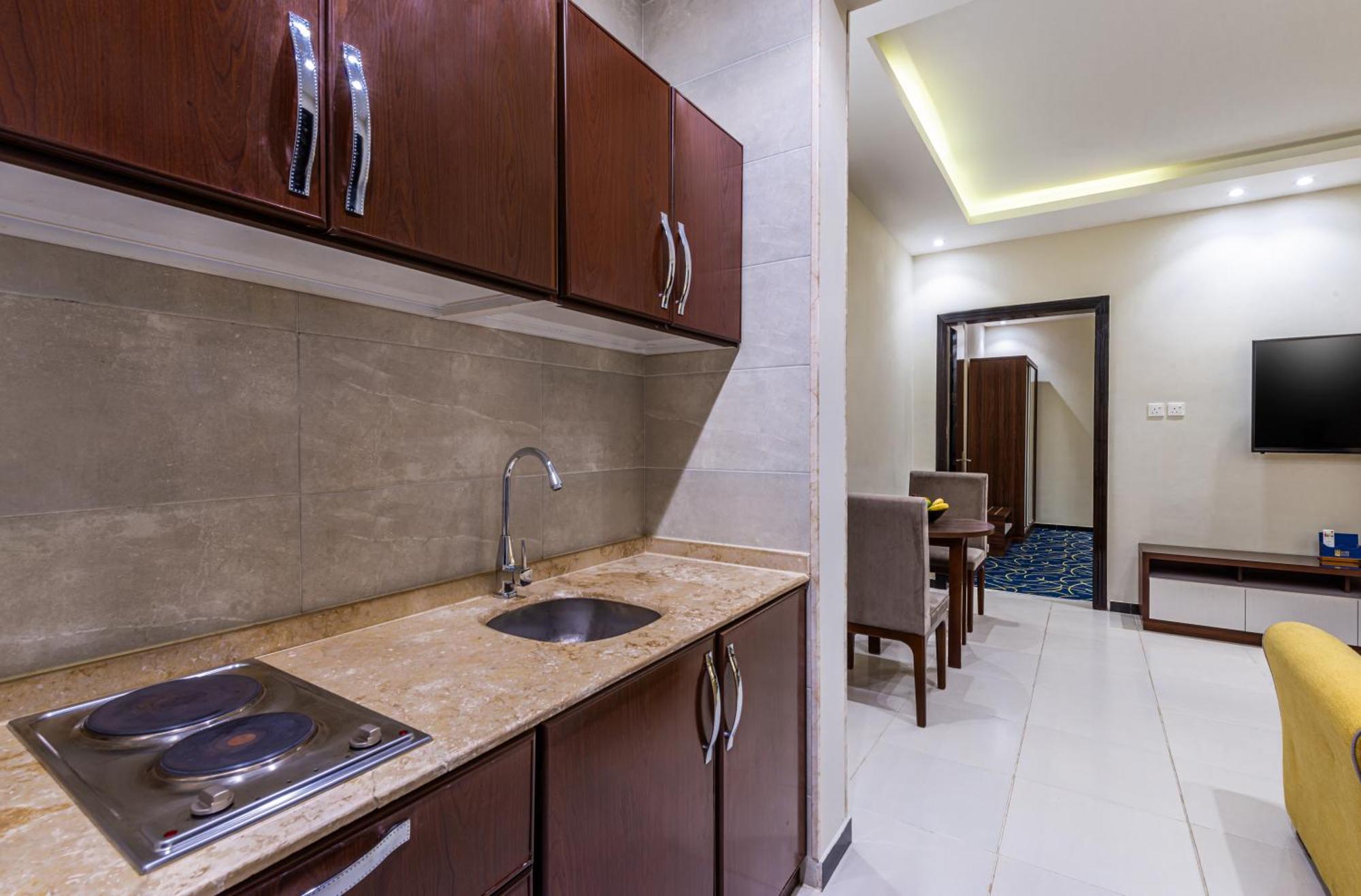 The Palace Hotel Suites Khamis Mushait Εξωτερικό φωτογραφία